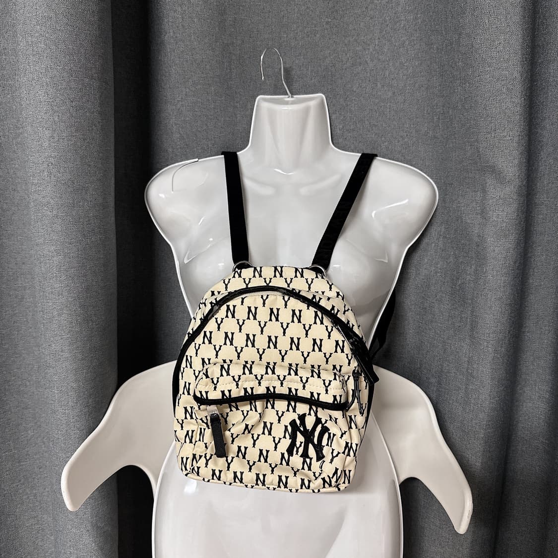 엠엘비 미니백팩 상품이미지1