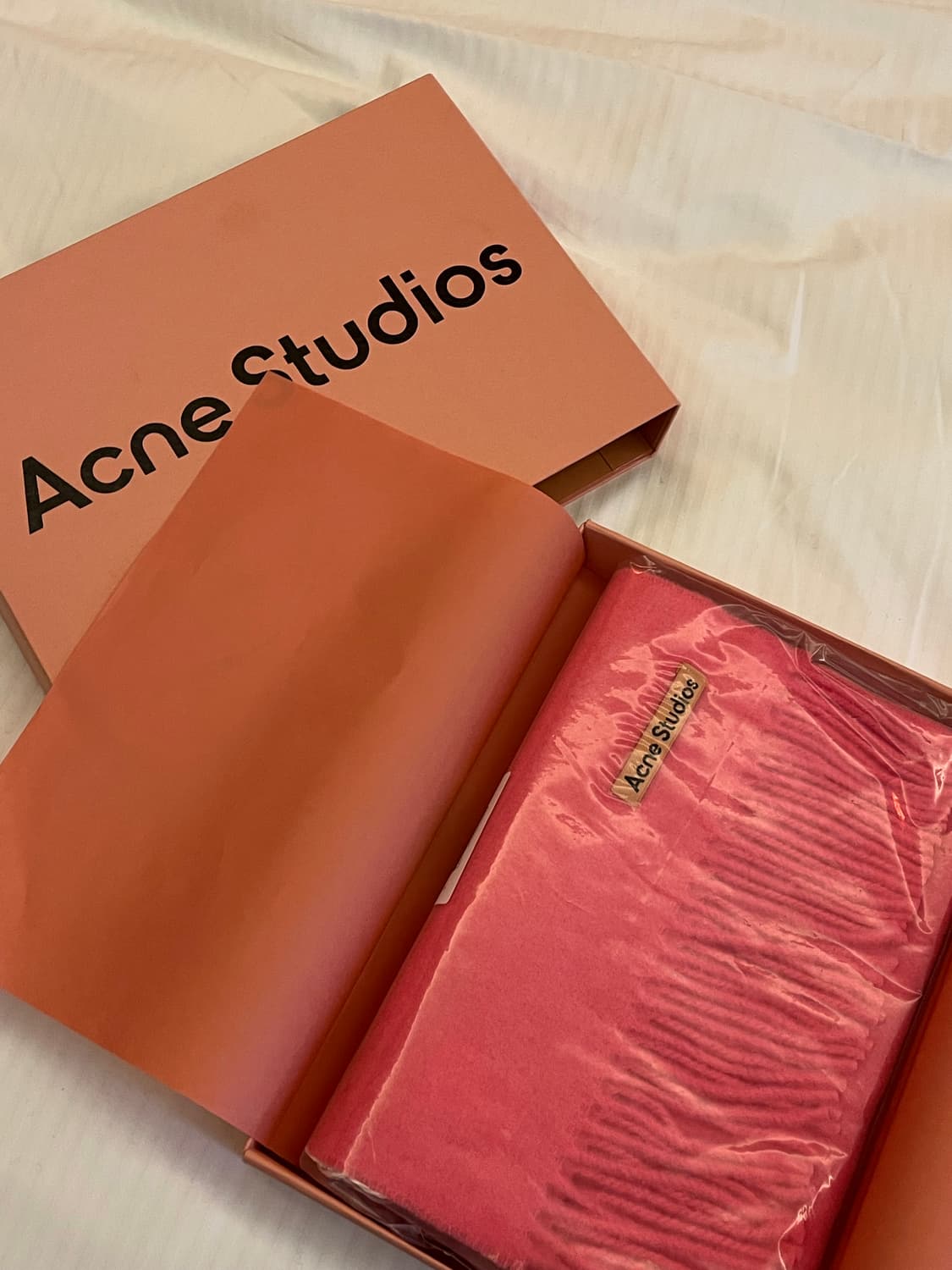 네고가능/아크네 스튜디오 머플러 핑크 정품보장 풀박스 상품이미지6