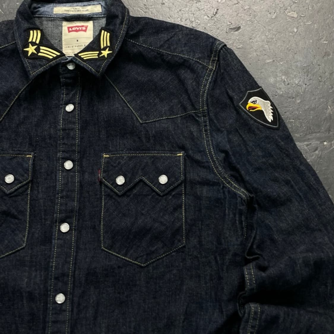 95 리바이스 밀리터리 패치 데님셔츠 상품이미지2