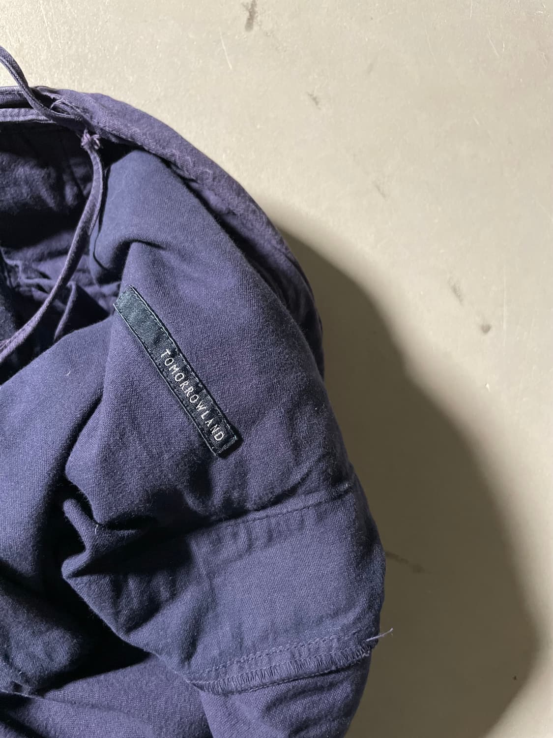 투모로우랜드 Easy Dining Pants 상품이미지3