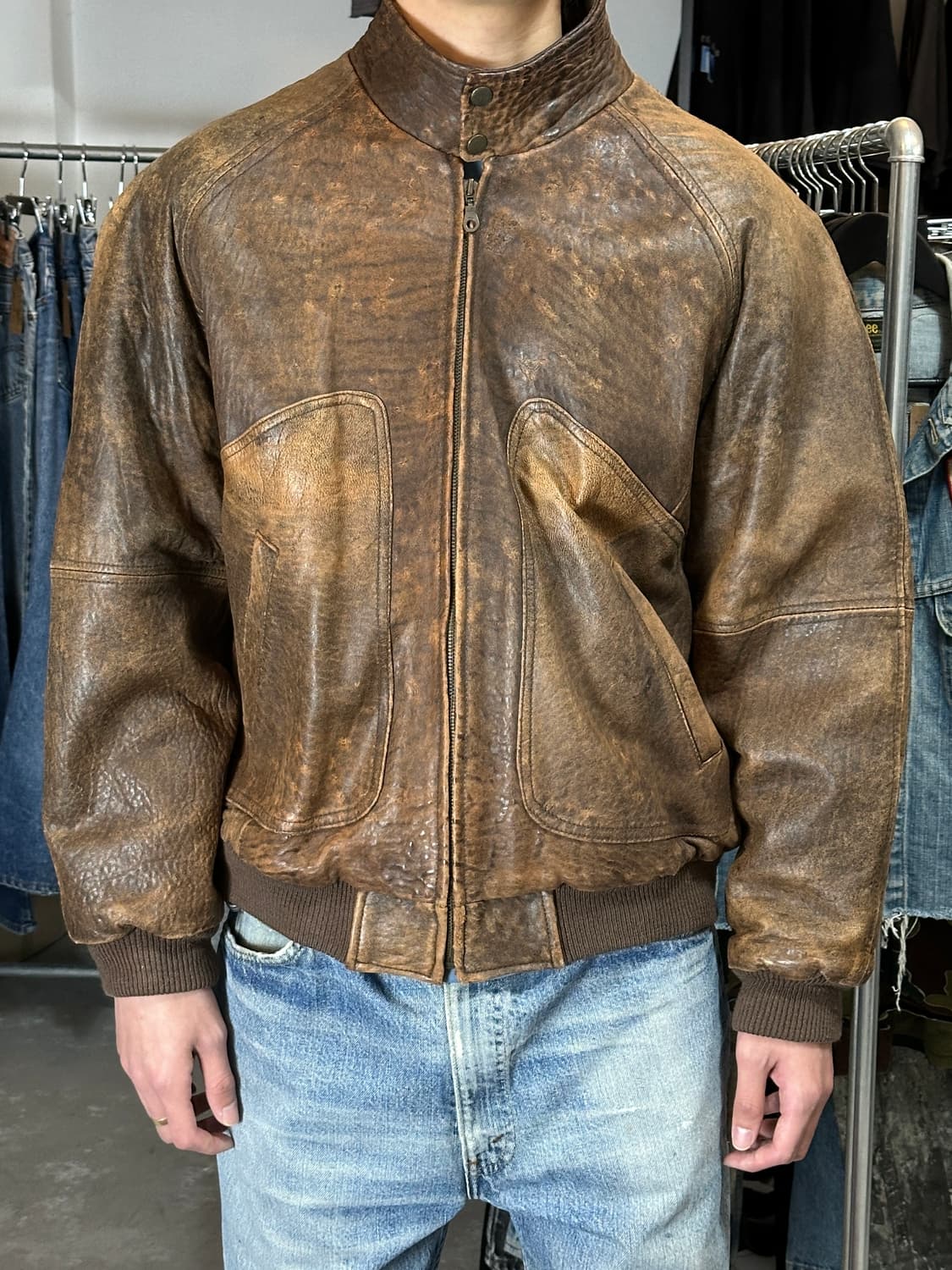 90's 빈티지 디스 레더 봄버 나바호 라이닝 빈티지 레더 자켓 상품이미지3
