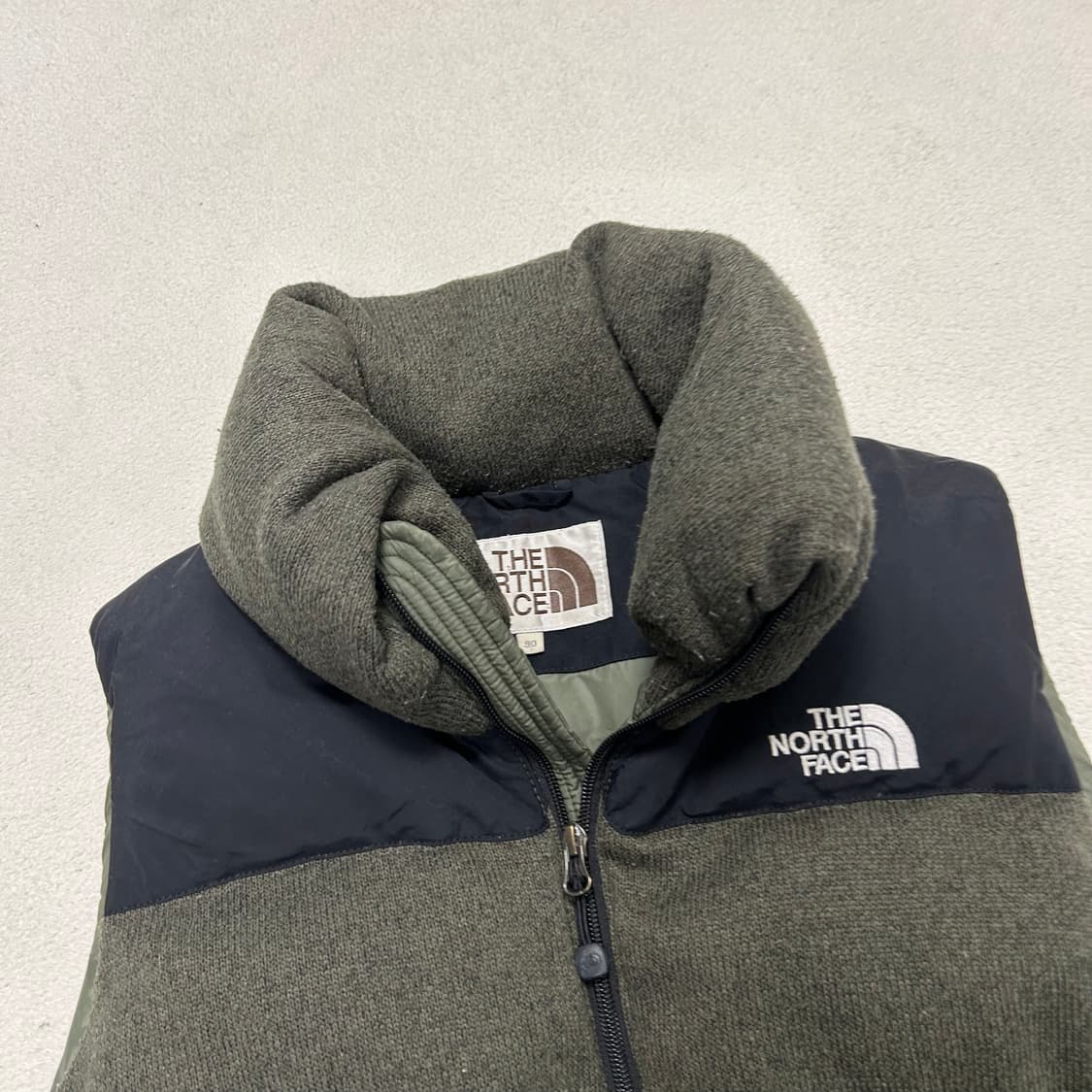 The North Face Khaki Puffer Vest 상품이미지5