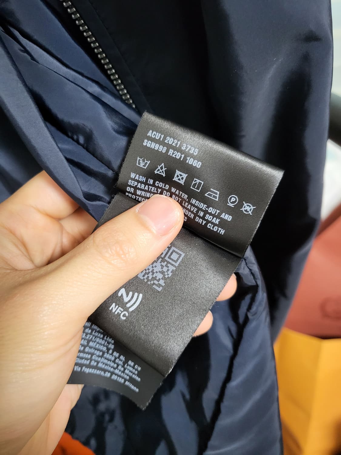 22SS 프라다 리나일론 바람막이 자켓 50사이즈 상품이미지8