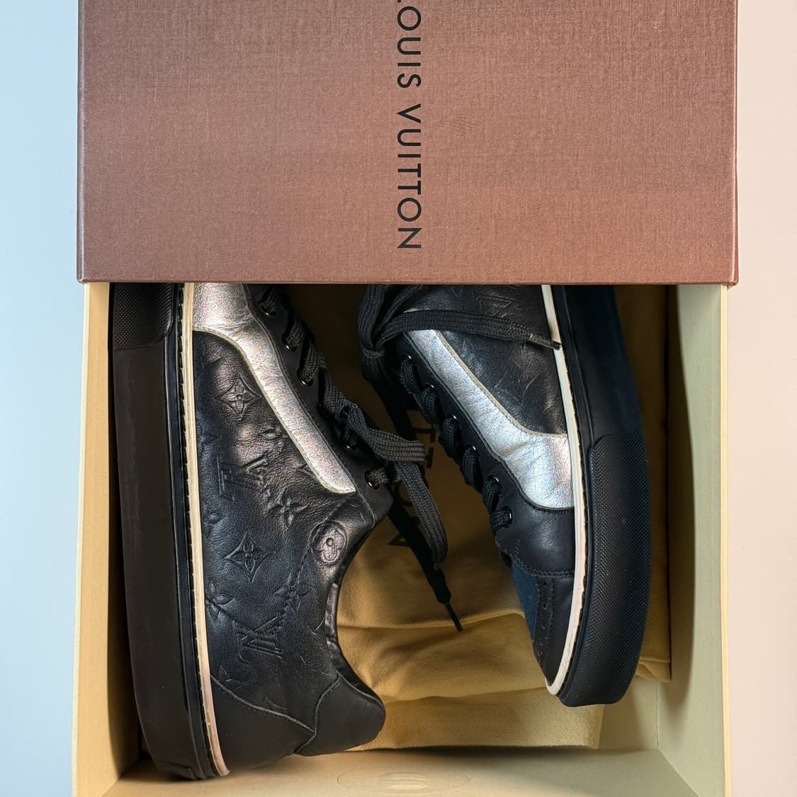 루이비통 블랙 모노그램 스니커즈 250 상품이미지7