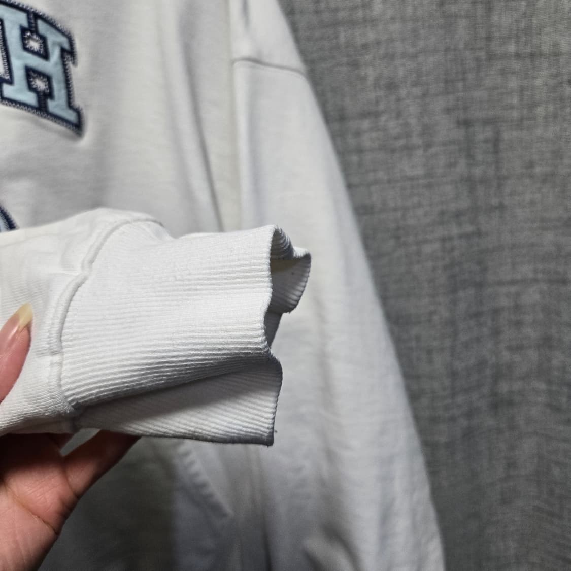 키르시 빅체리 후드티  상품이미지3