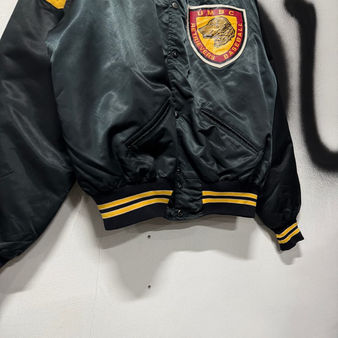 VTG USA 빈티지 올드스쿨 배색 빅 패치 사틴 바시티 자켓 상품이미지5