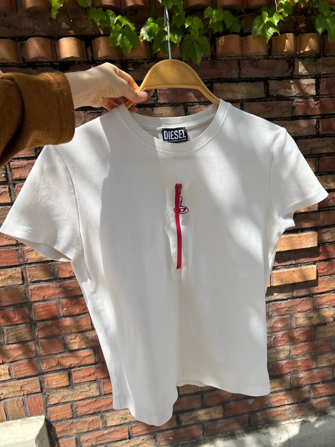 디젤 T-VAZY센터 지퍼 숏슬리브 상품이미지3