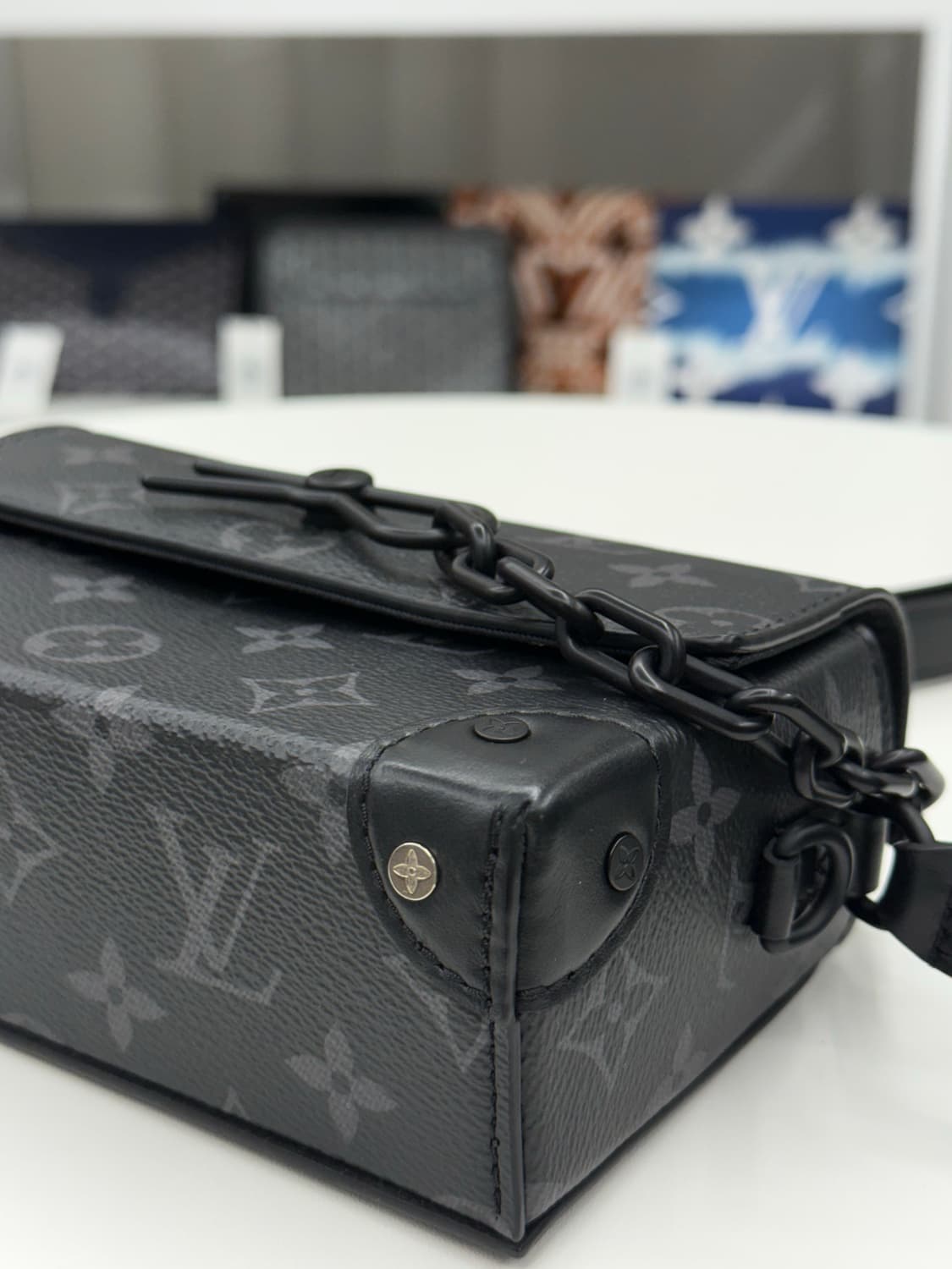 [OS] 루이비통 이클립스 스티머 웨어러블 월릿 크로스백 상품이미지5