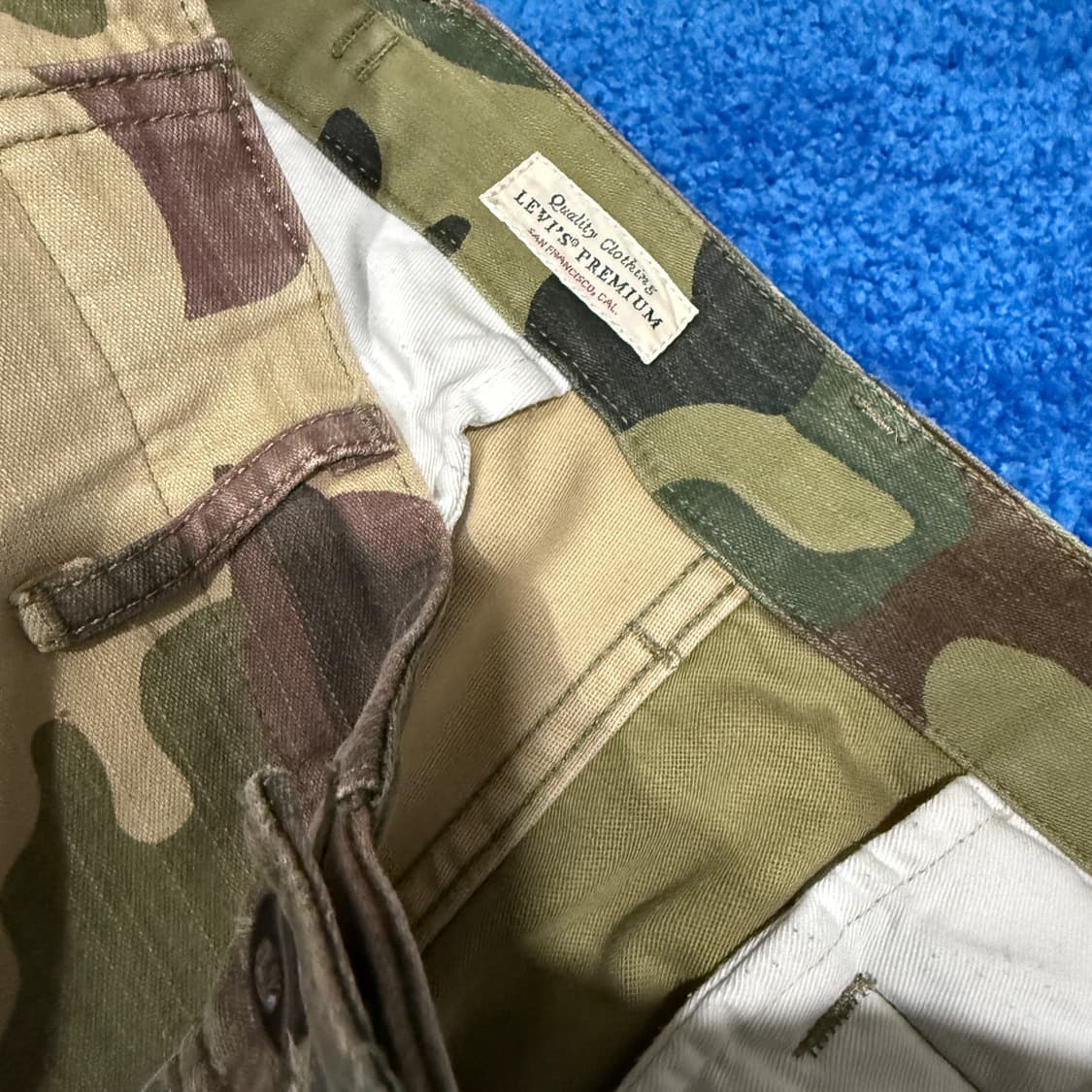 Levi’s 반반 카모팬츠 상품이미지3