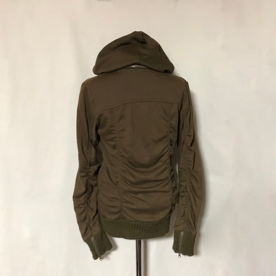 리브 버튼 후드 집업 브라운 상품이미지6