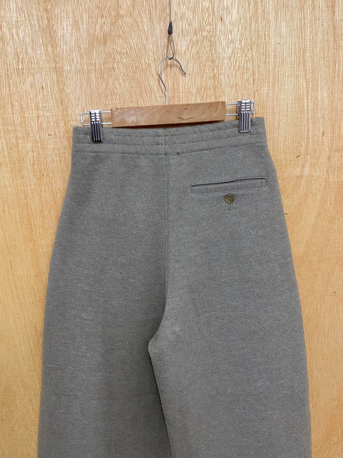 UNIQLO U curved sweat pants 유메르 커브드 스웻팬츠 상품이미지4