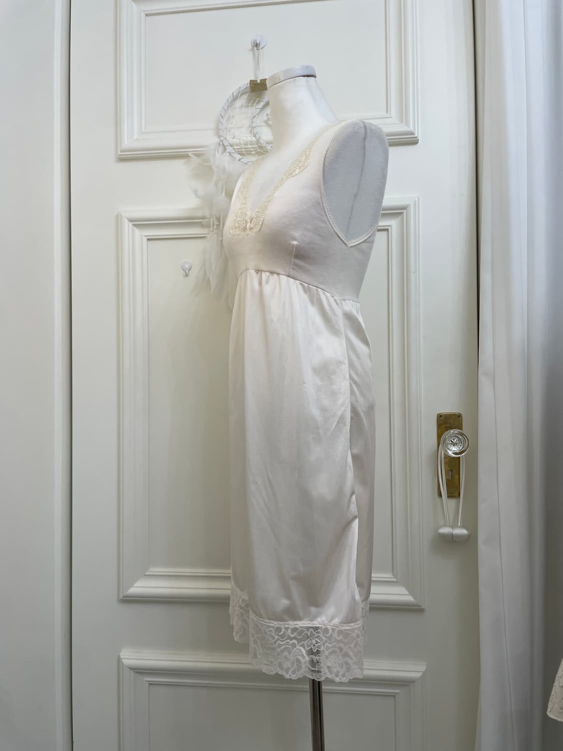 ivory crochet ruffle long cardigan&sheer 상품이미지9