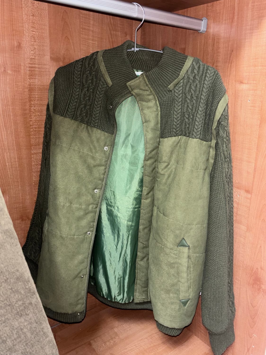 일본 빈티지 카키 니트 자켓 상품이미지1