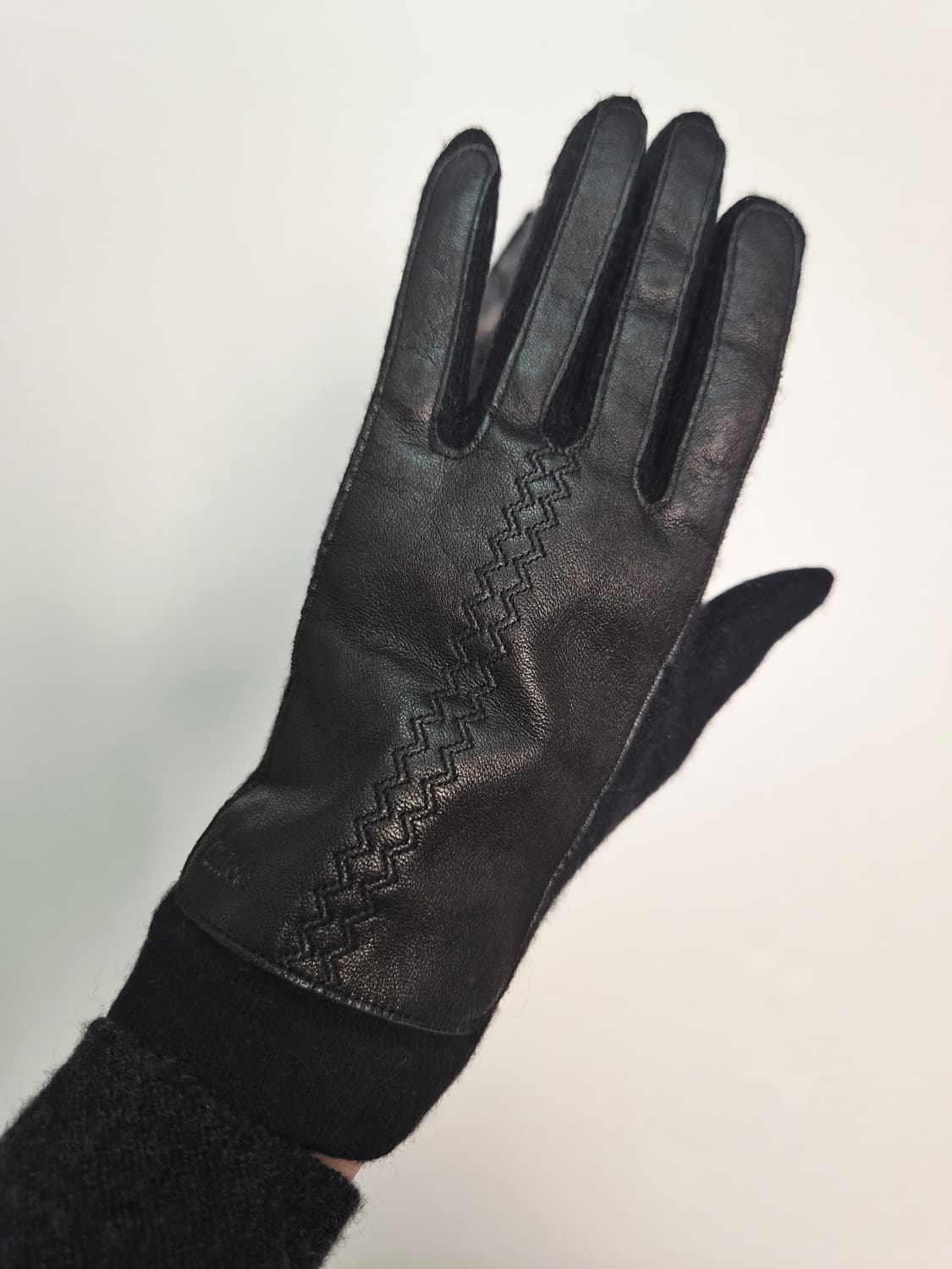 끌로에 램스킨 모직 여성 장갑 상품이미지5