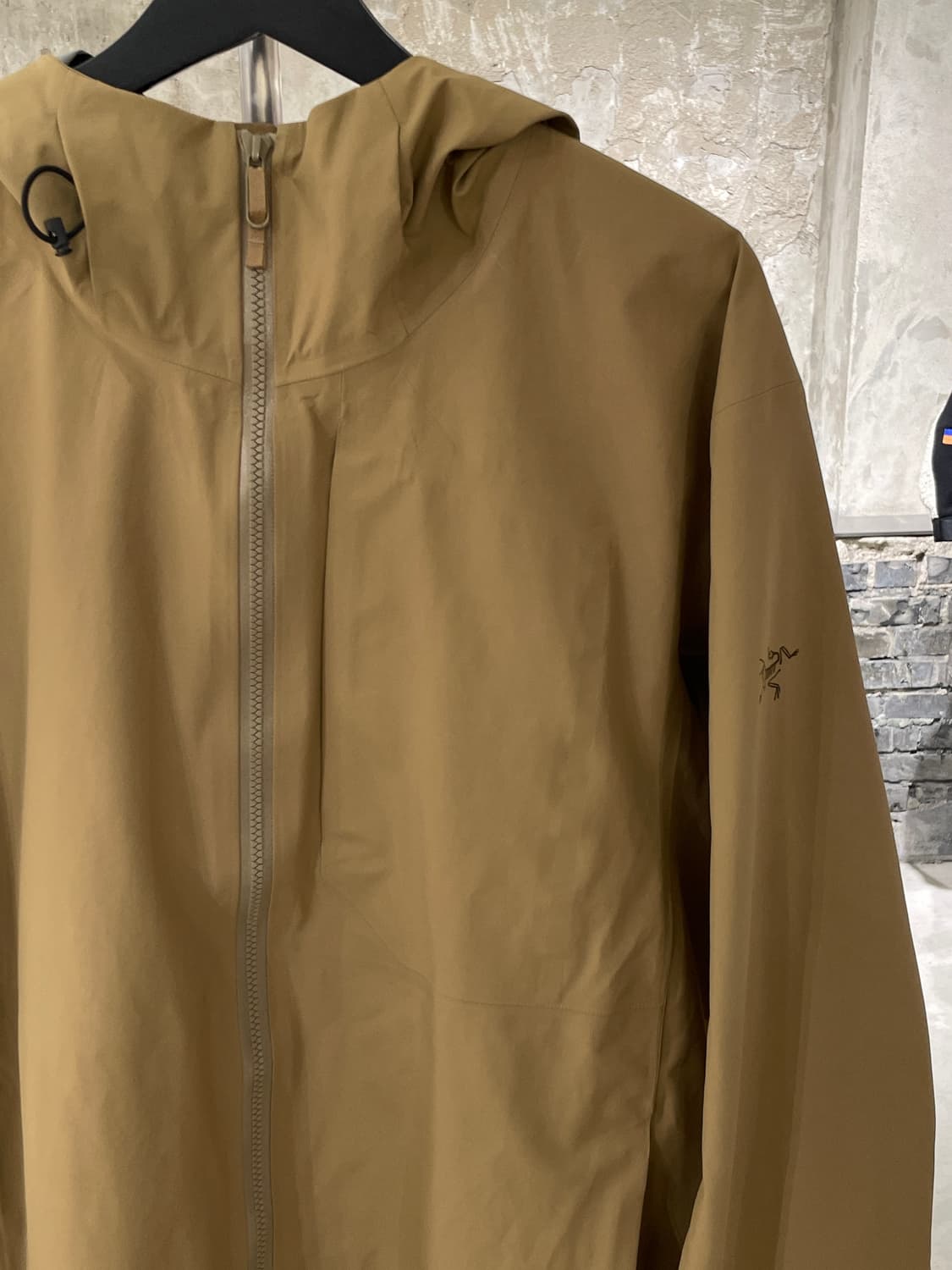 아크테릭스 맨즈 베이지 소여 코트 상품이미지3