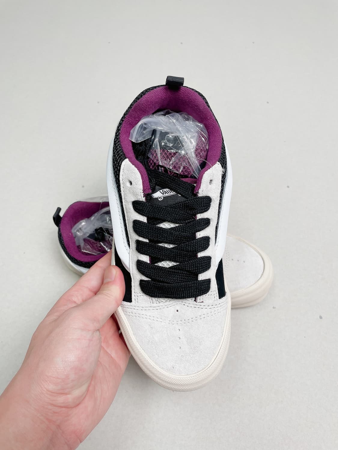 (정품/새상품) 반스 공용 볼트 뉴스쿨 데빌스 화이트 스니커즈 상품이미지4