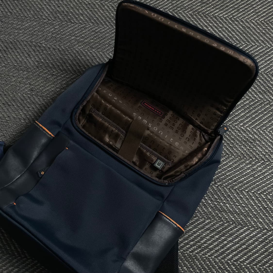 샘소나이트 미니멀 네이비 백팩y 4710 상품이미지7