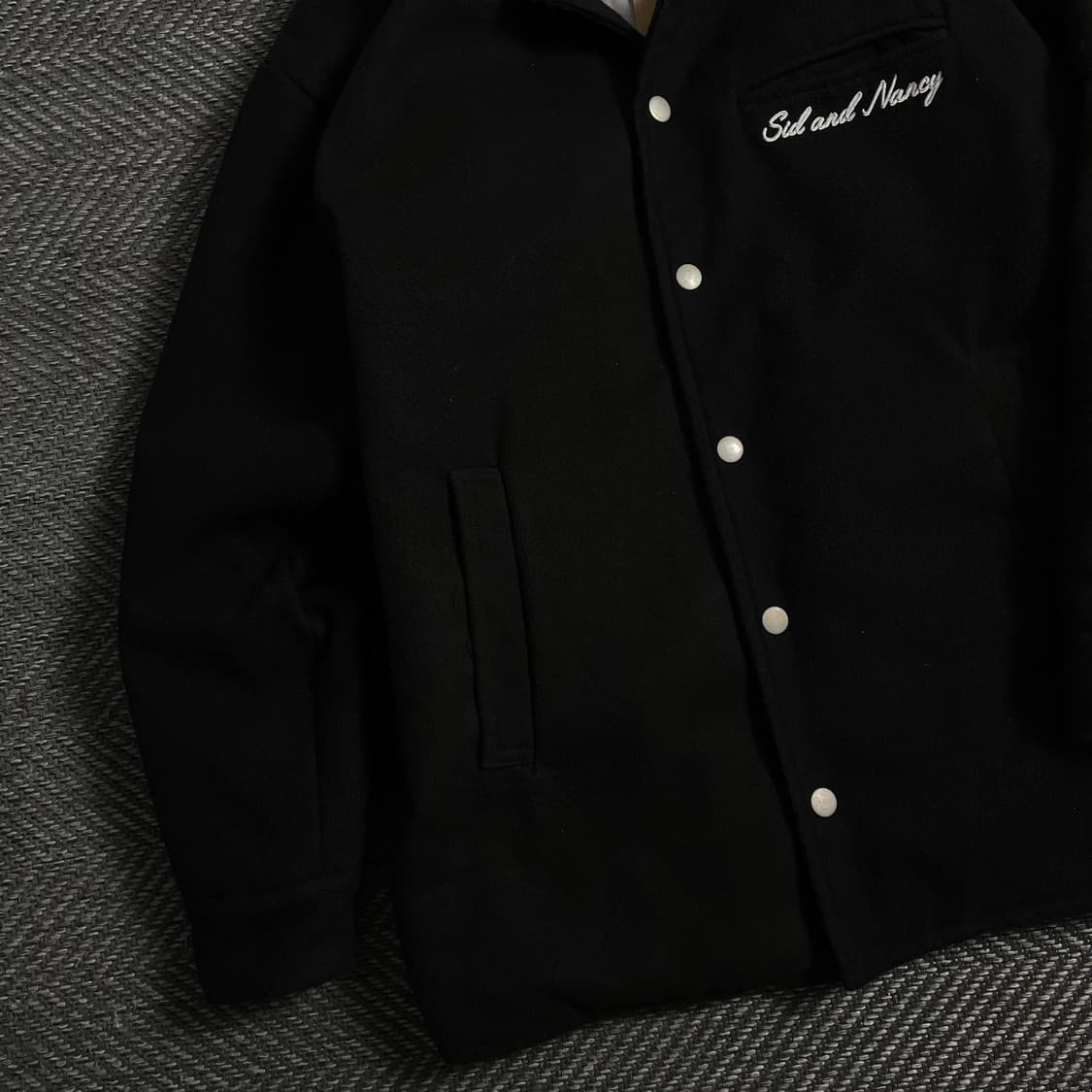 WVUR 스몰로고 누빔 바시티 자켓 블랙o 4494 상품이미지3