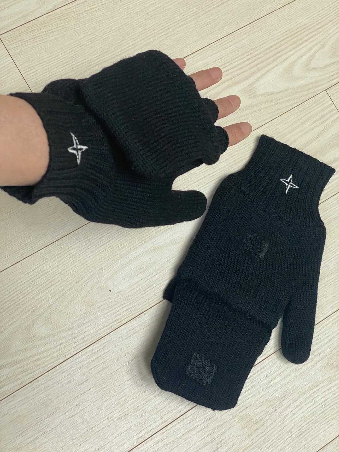 스톤아일랜드 장갑 상품이미지1