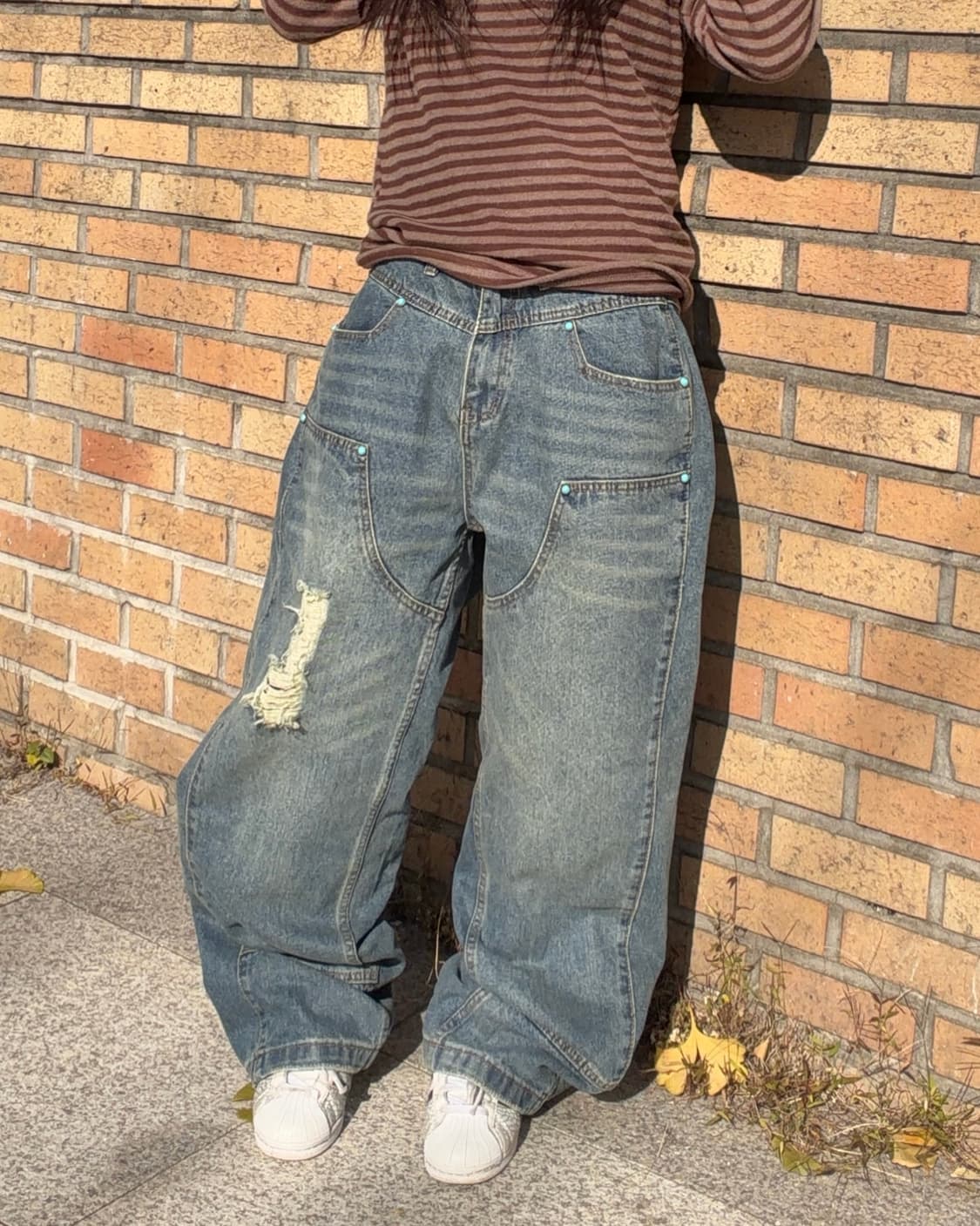 [unisex] 더스티 워싱 데미지 더블니 와이드 데님 pts 상품이미지1