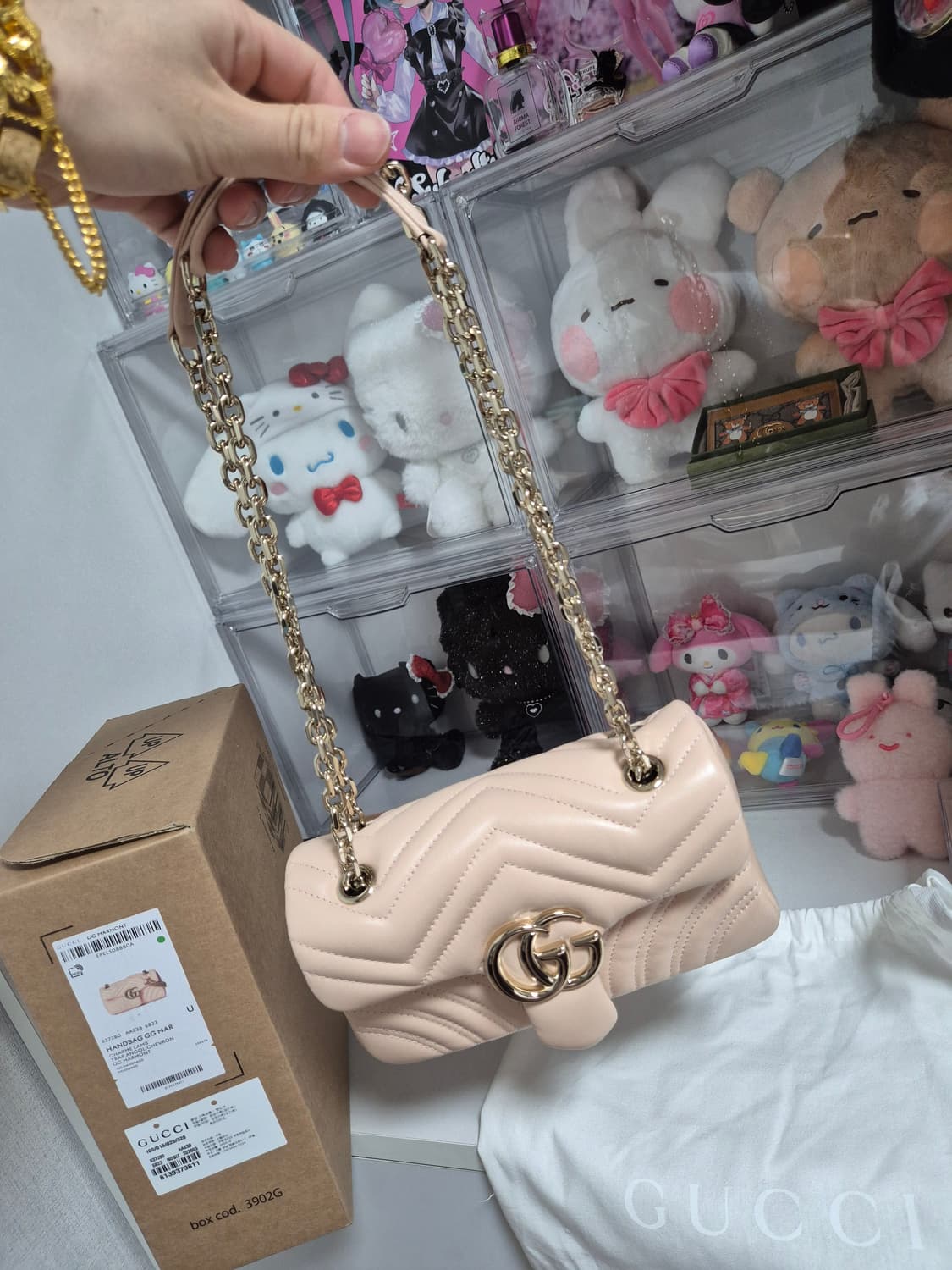 구찌 GG 마몽 스몰 숄더백 소프트 핑크 컬러입니다.
(모델번호 8372 상품이미지2