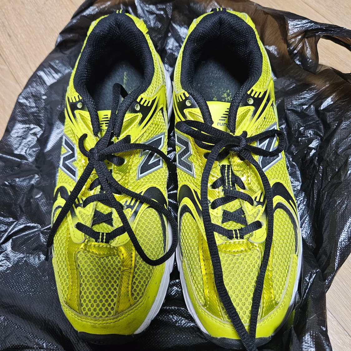 뉴발란스 530 옐로우 운동화 상품이미지2