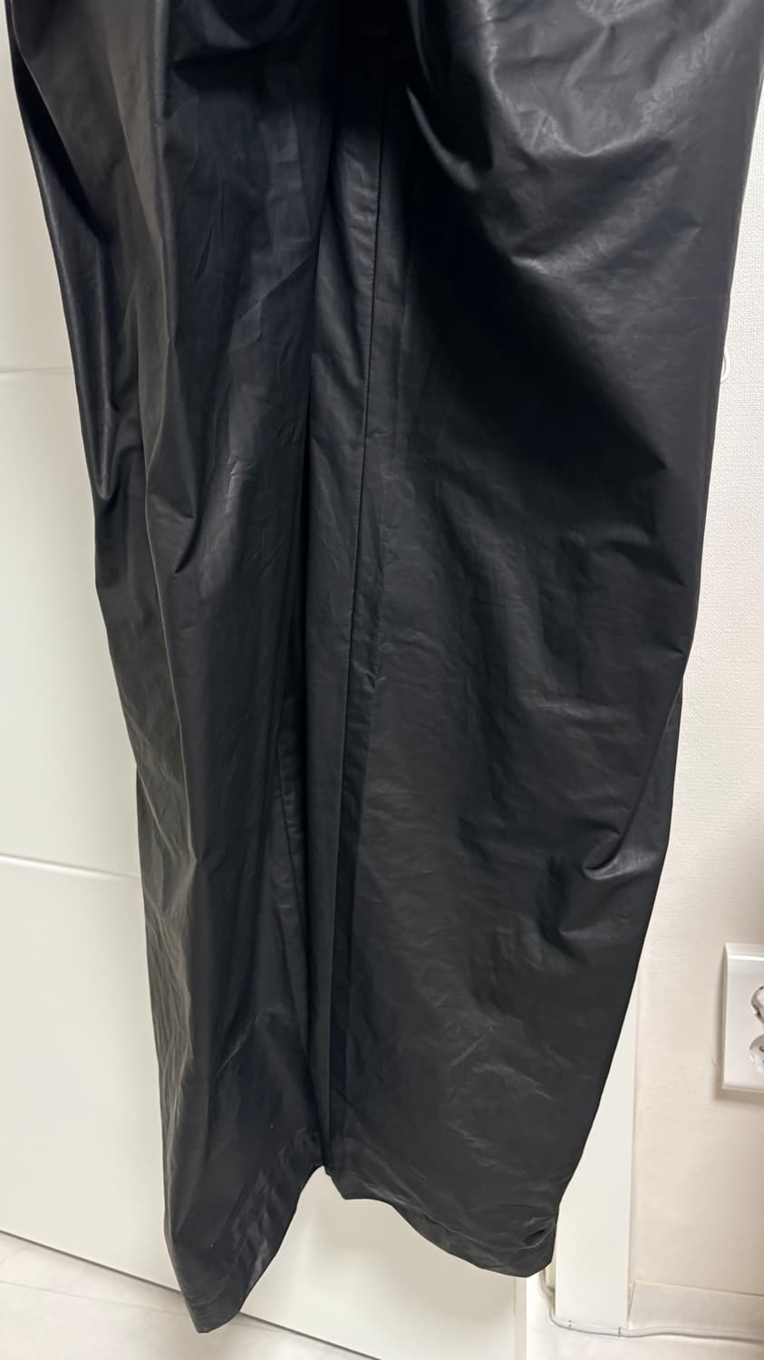 이지 갭 엔지니어드 바이 발렌시아가 코티드 코튼 오버롤 블랙 상품이미지4