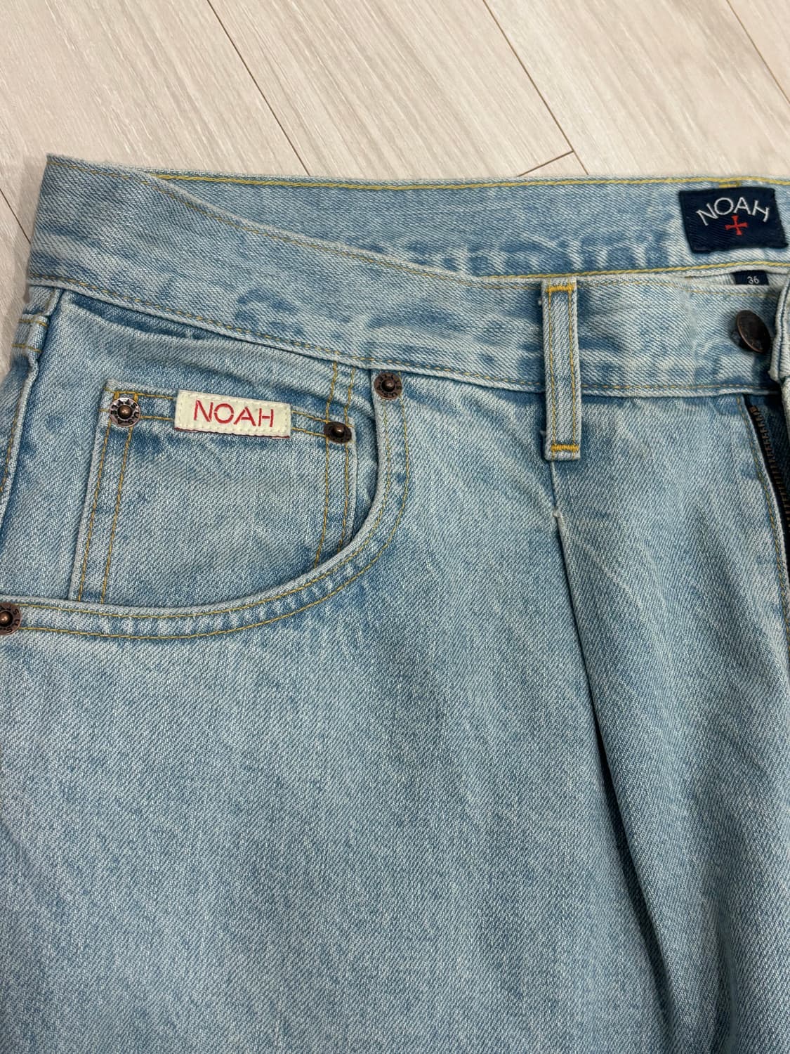 노아 플리츠진 라이트워시 상품이미지3