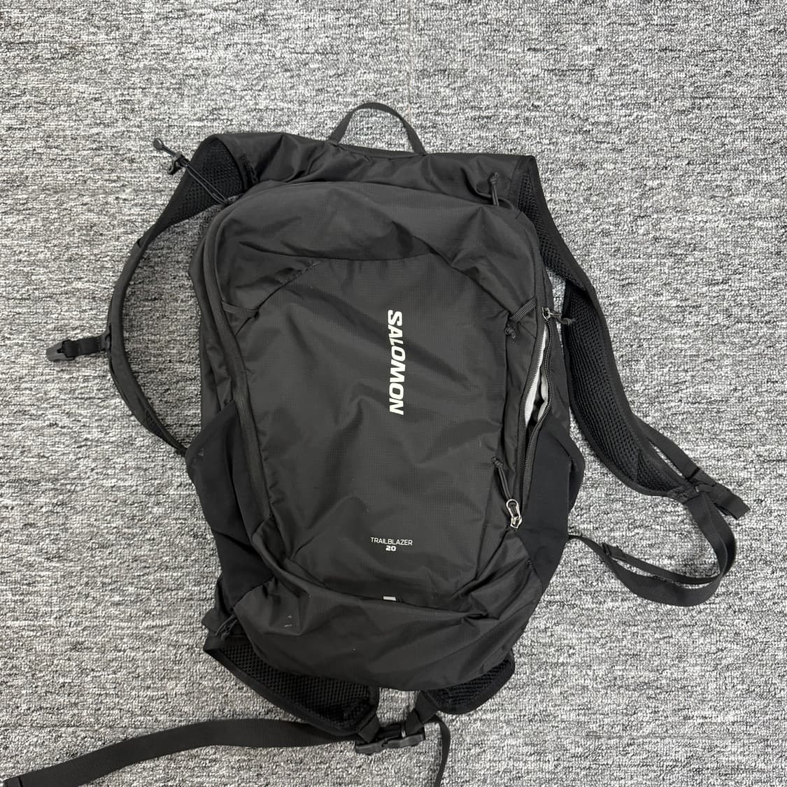 살로몬 트레일블레이저 20 백팩 상품이미지1