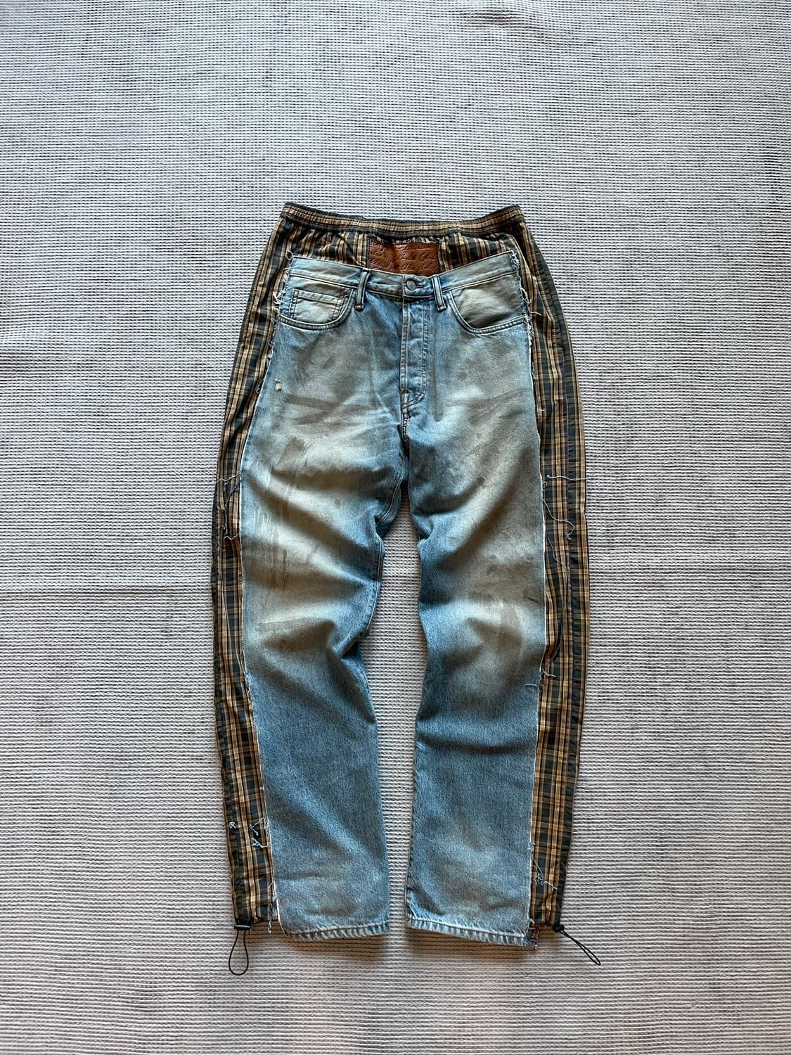 아크네스튜디오 체크 데님 진 상품이미지1