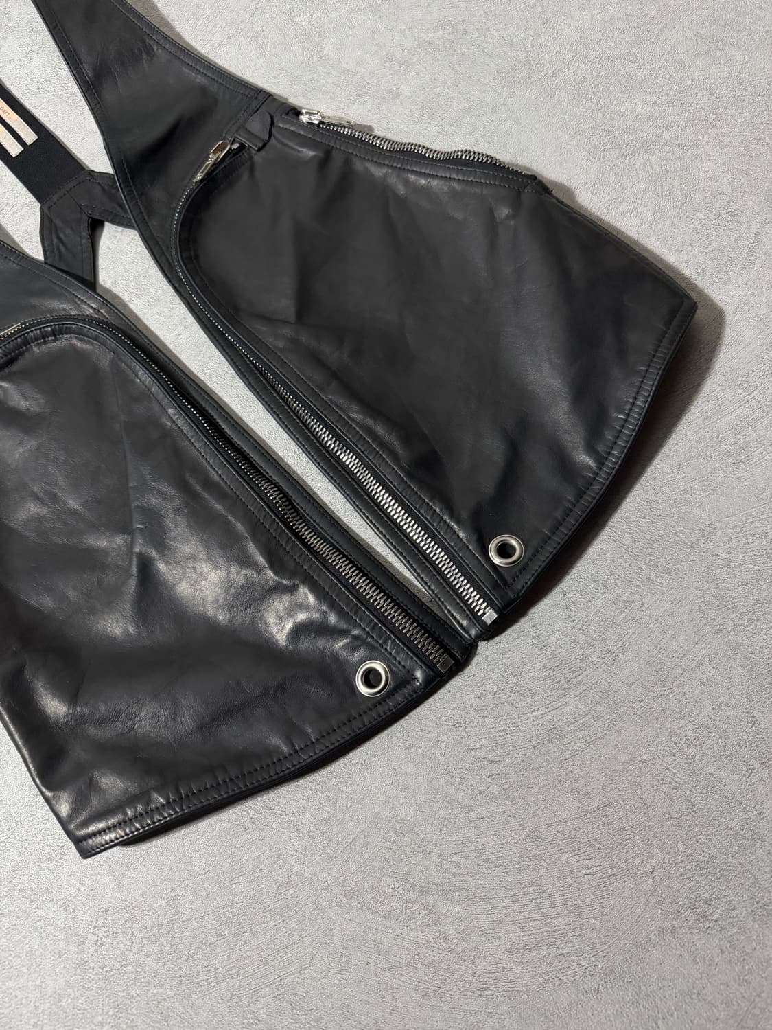 24SS 릭오웬스 바우하우스 레더 베스트  상품이미지4