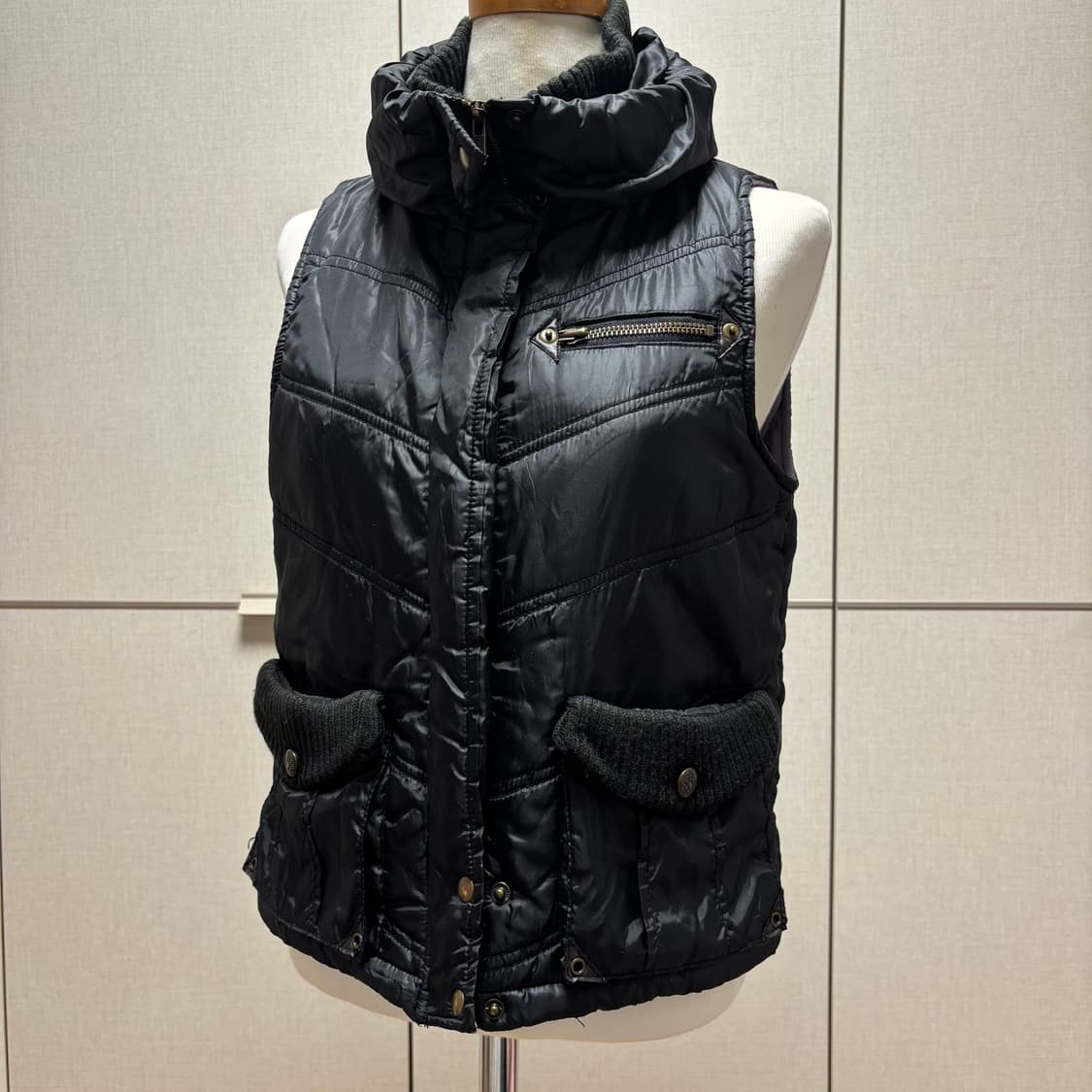 오네갸루 패딩조끼 상품이미지1