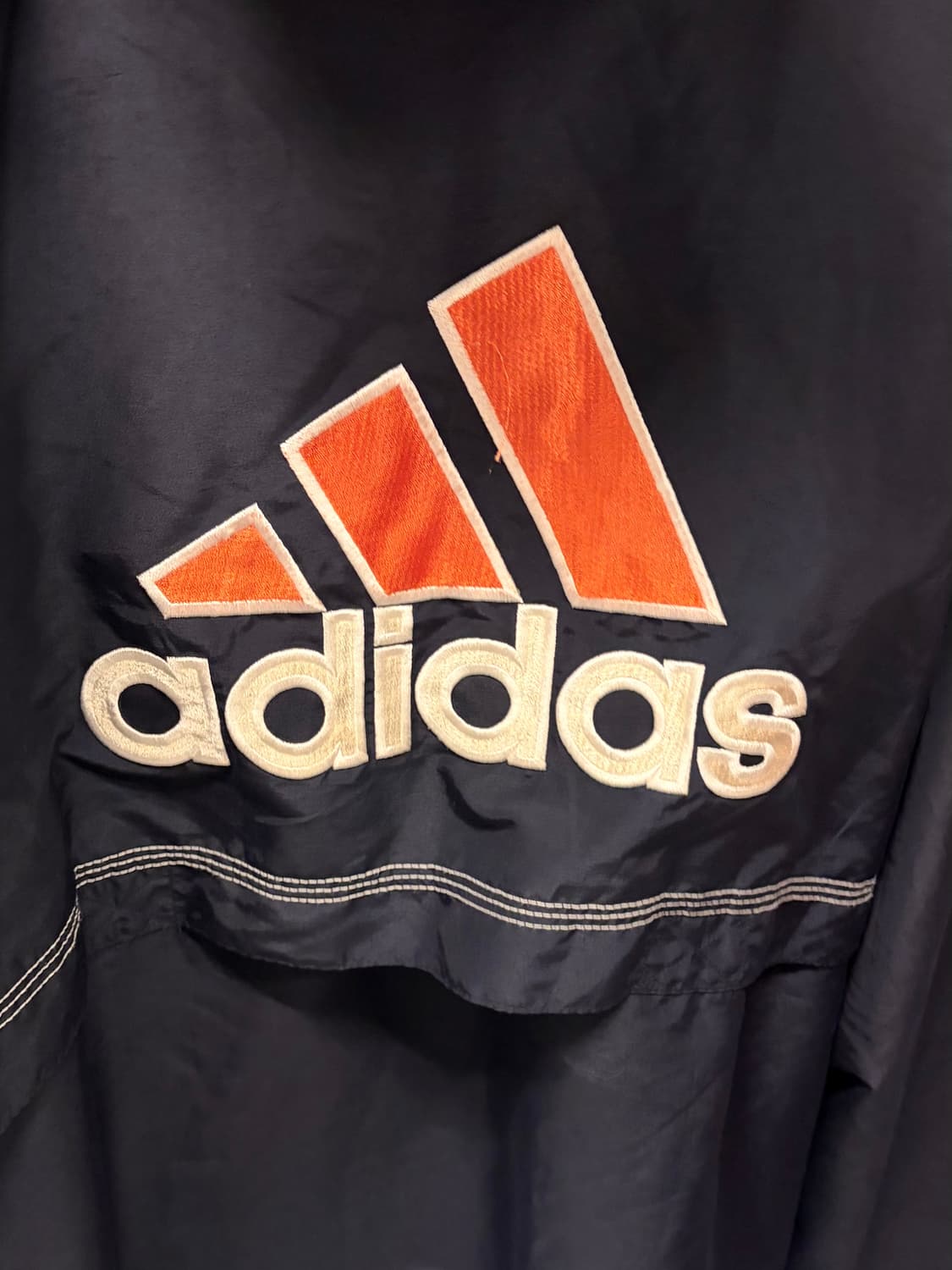 (정품/105) 아디다스 올드스쿨 빅로고 바람막이 a1  상품이미지4