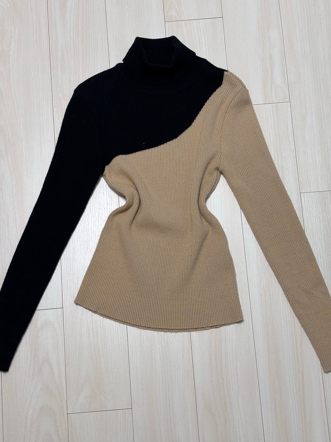 EGOIST 목폴라 니트 상품이미지1