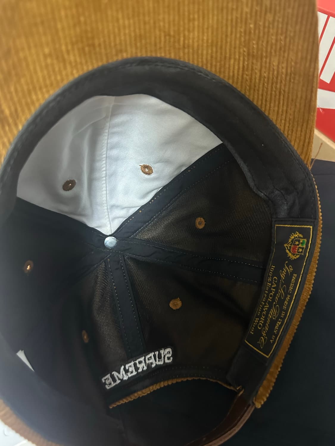 슈프림 모자 상품이미지3