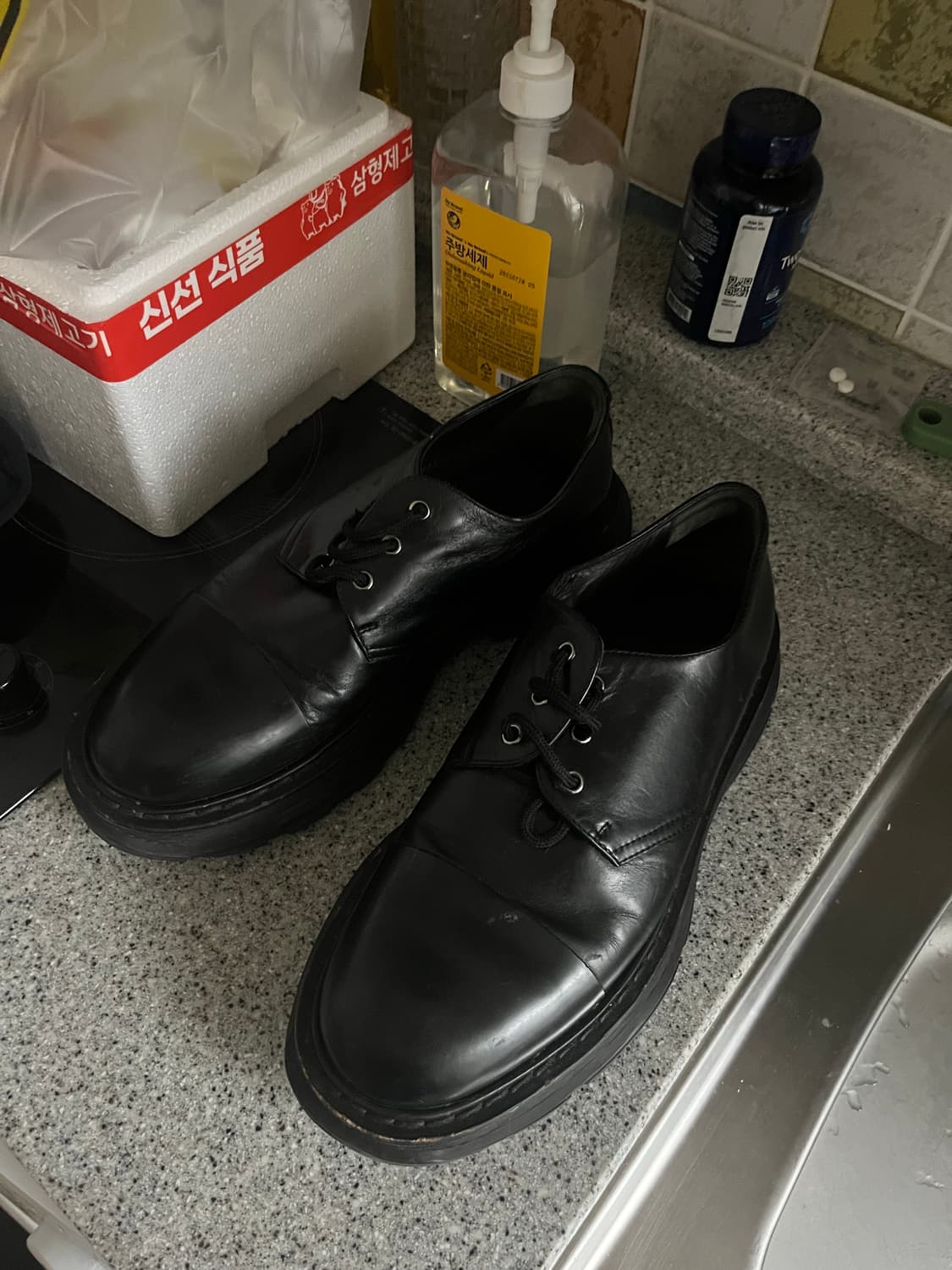 알렉산더 맥퀸 트레드 더비 블랙 43 상품이미지1