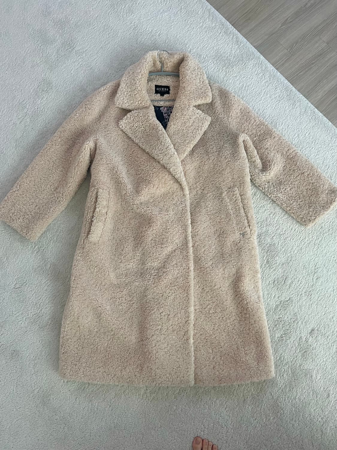 Guess테디베어 코트 상품이미지1