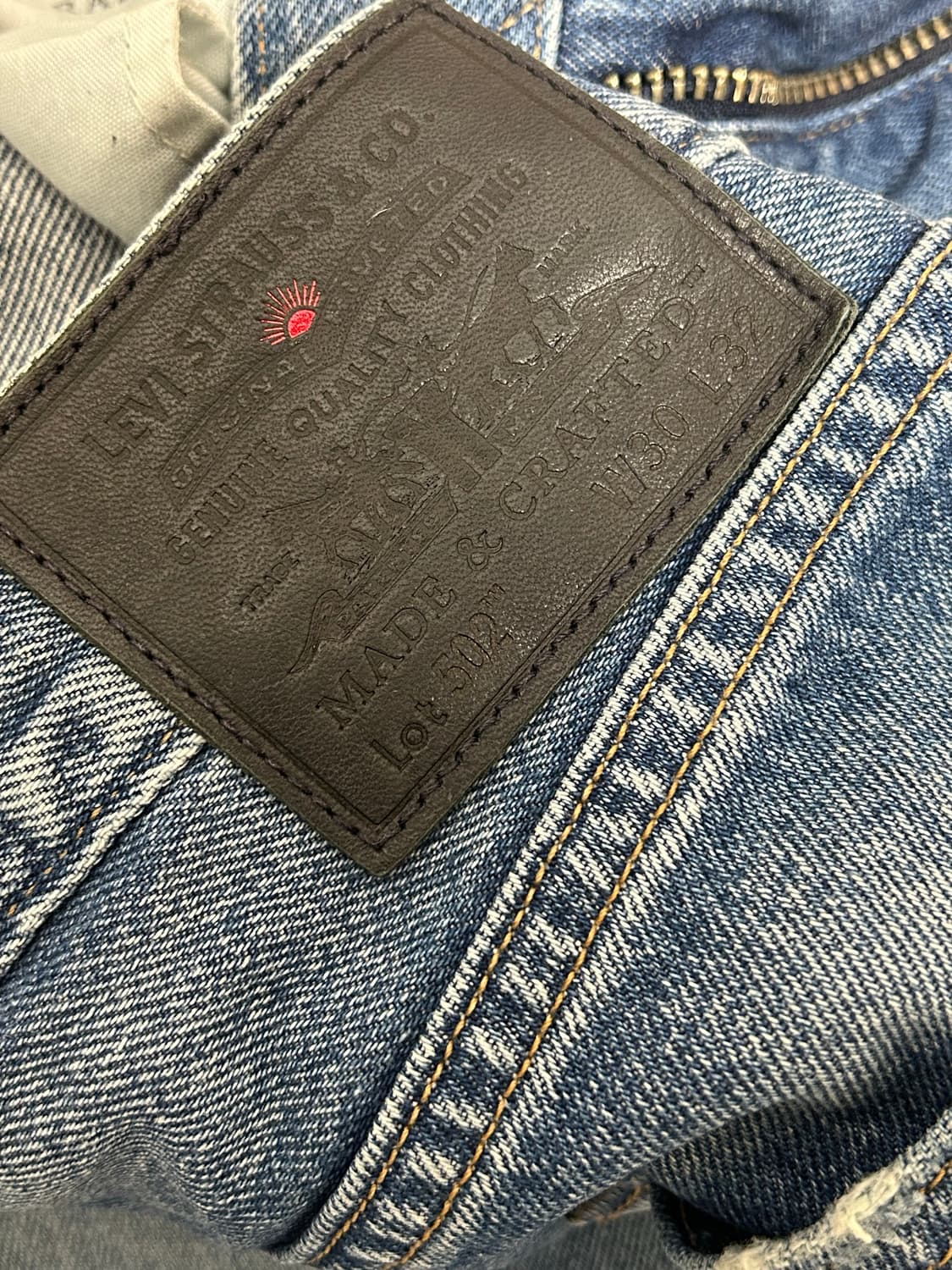 리바이스 메이드앤 크래프티드 502 데님팬츠 상품이미지3