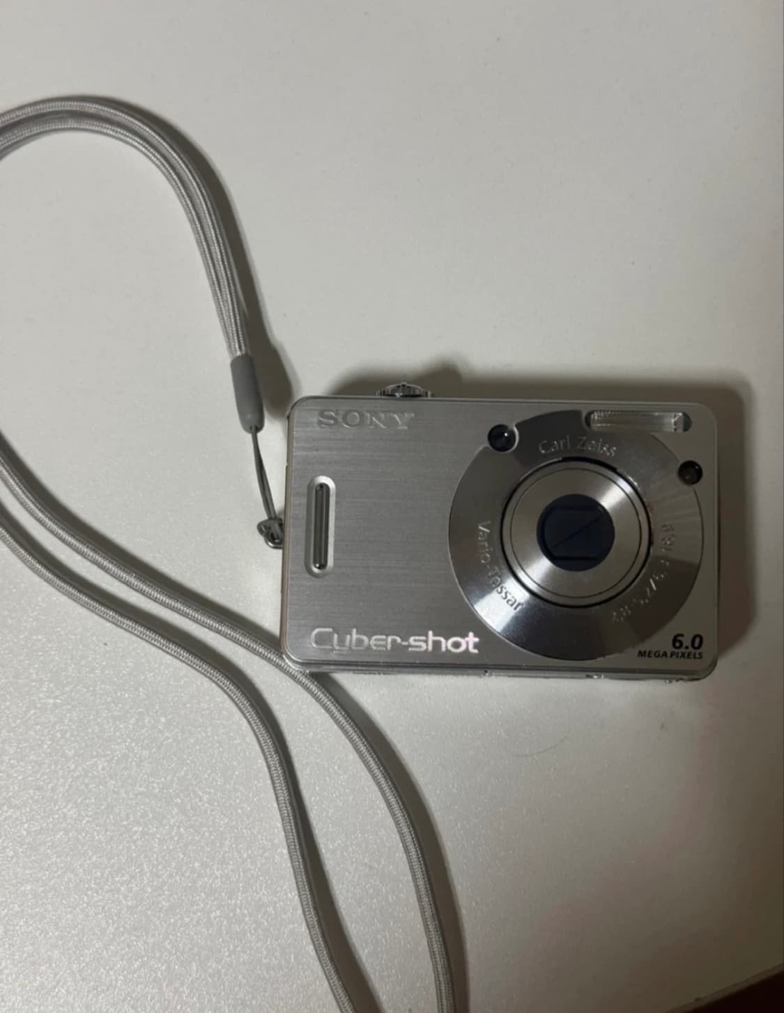 소니 사이버샷 DSC-W50 카메라 팝니다. 상품이미지1