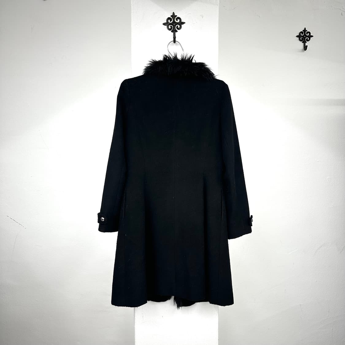 Buckle detail fur jacket 상품이미지3