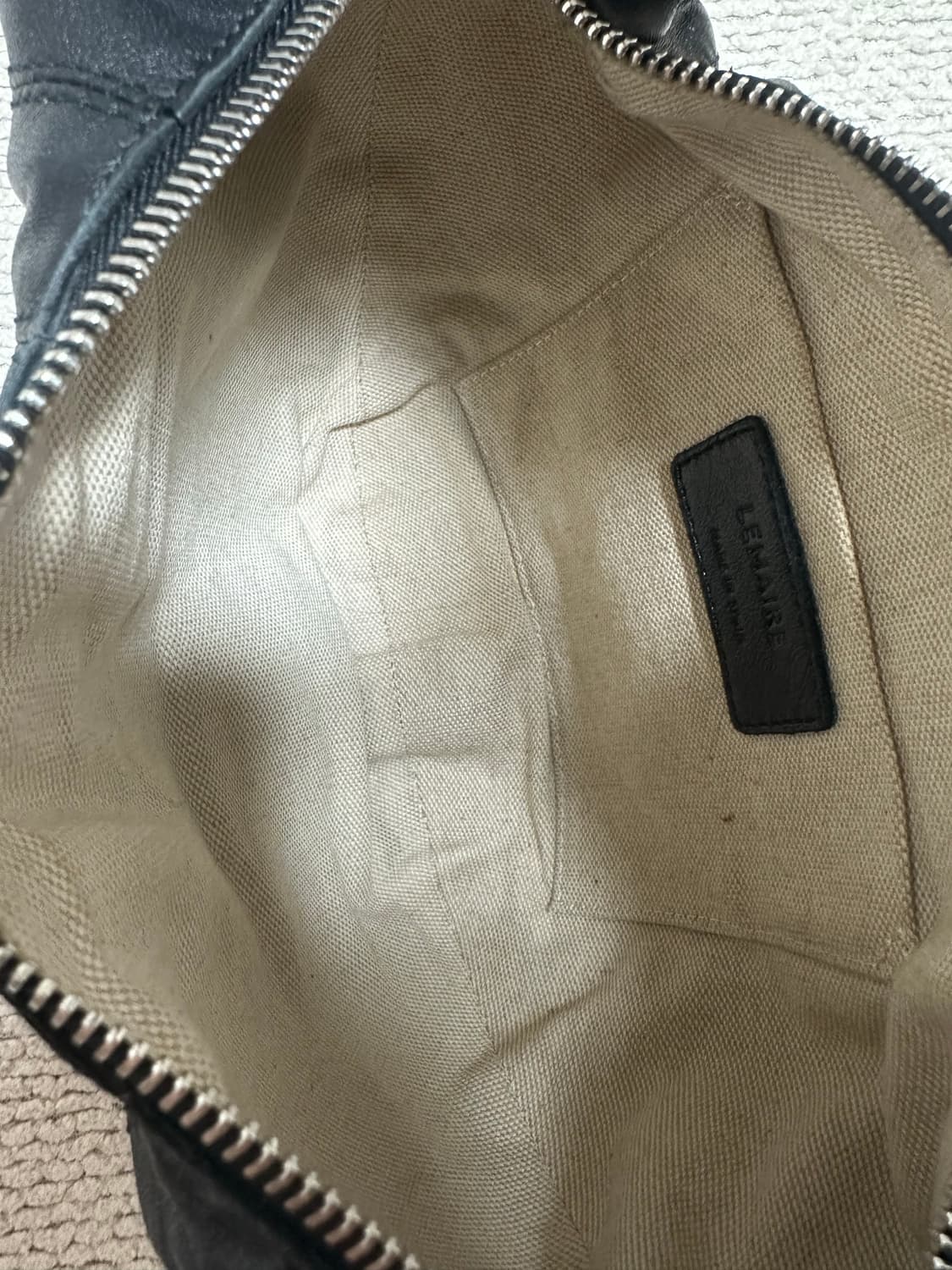 르메르 포춘백 미니 블랙 나파레더 램스킨 상품이미지9