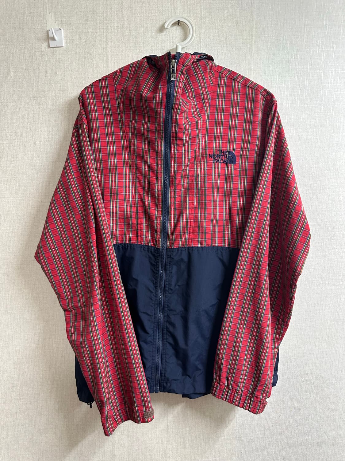 노스페이스 레드 체크 바람막이 XL 상품이미지1