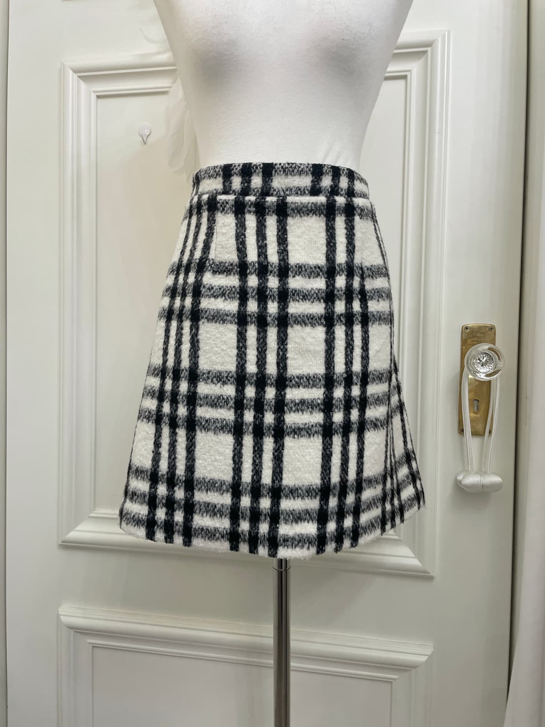 ivory black check wool midi skirt 상품이미지5