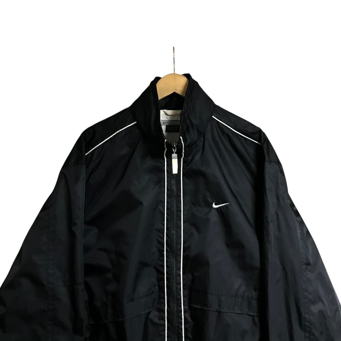 나이키 스우시 검정 오버핏 바람막이 상품이미지1