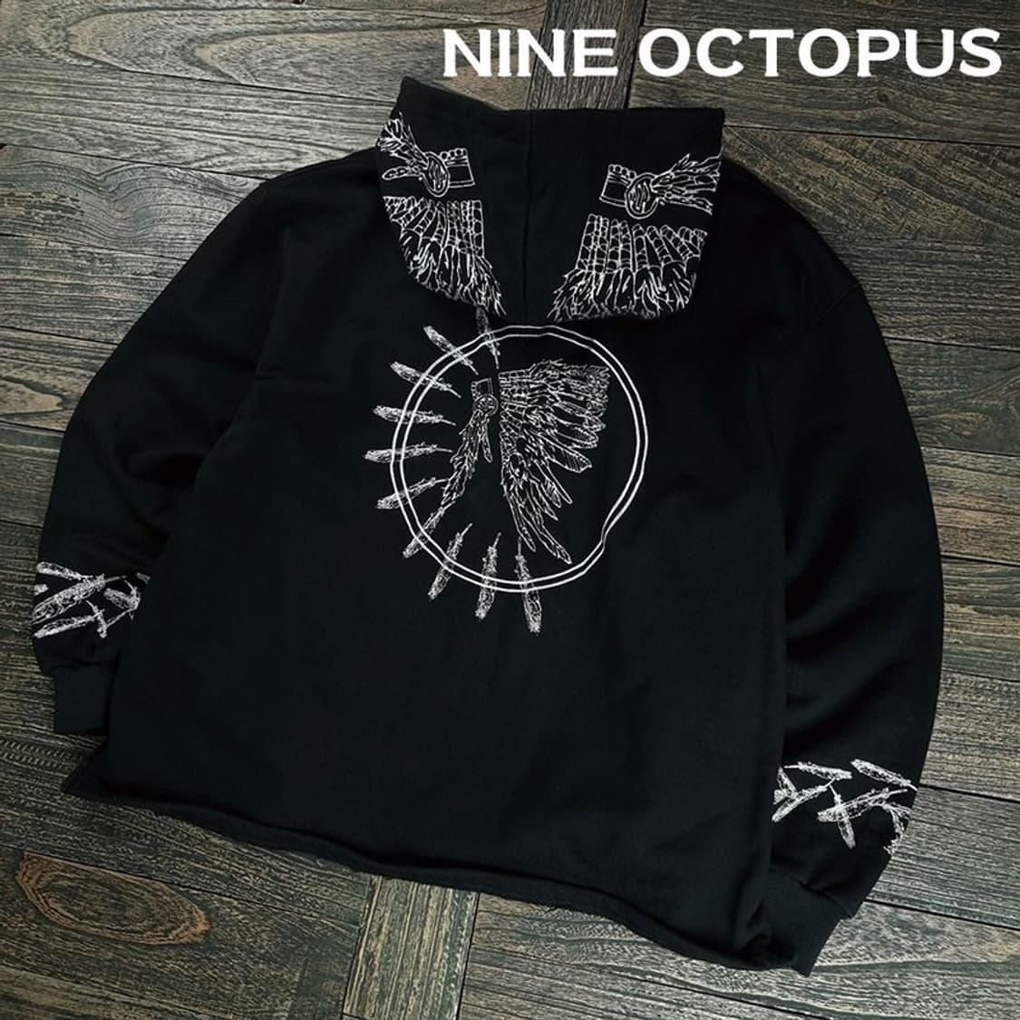 [나인옥토퍼스] 인디언 자수 오버핏 후드티 블랙 M19419 상품이미지1