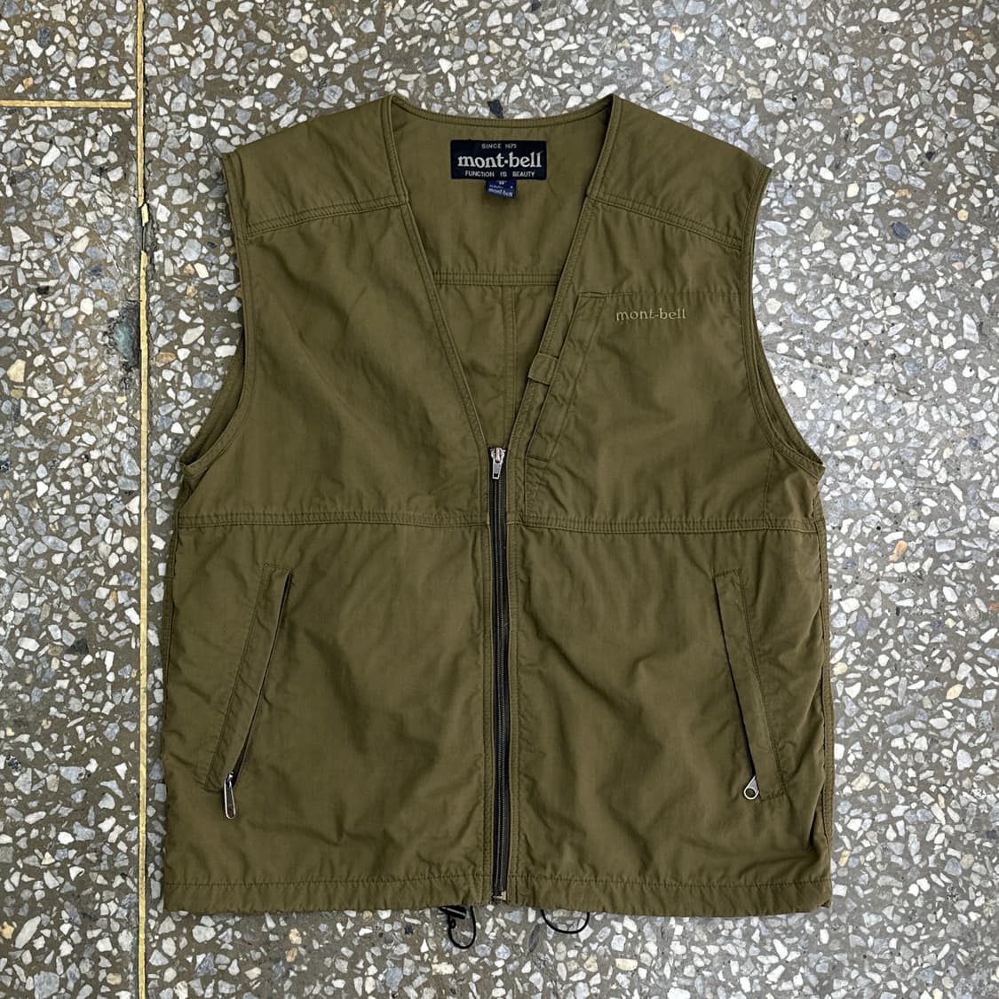몽벨 유틸리티 베스트 M 상품이미지1