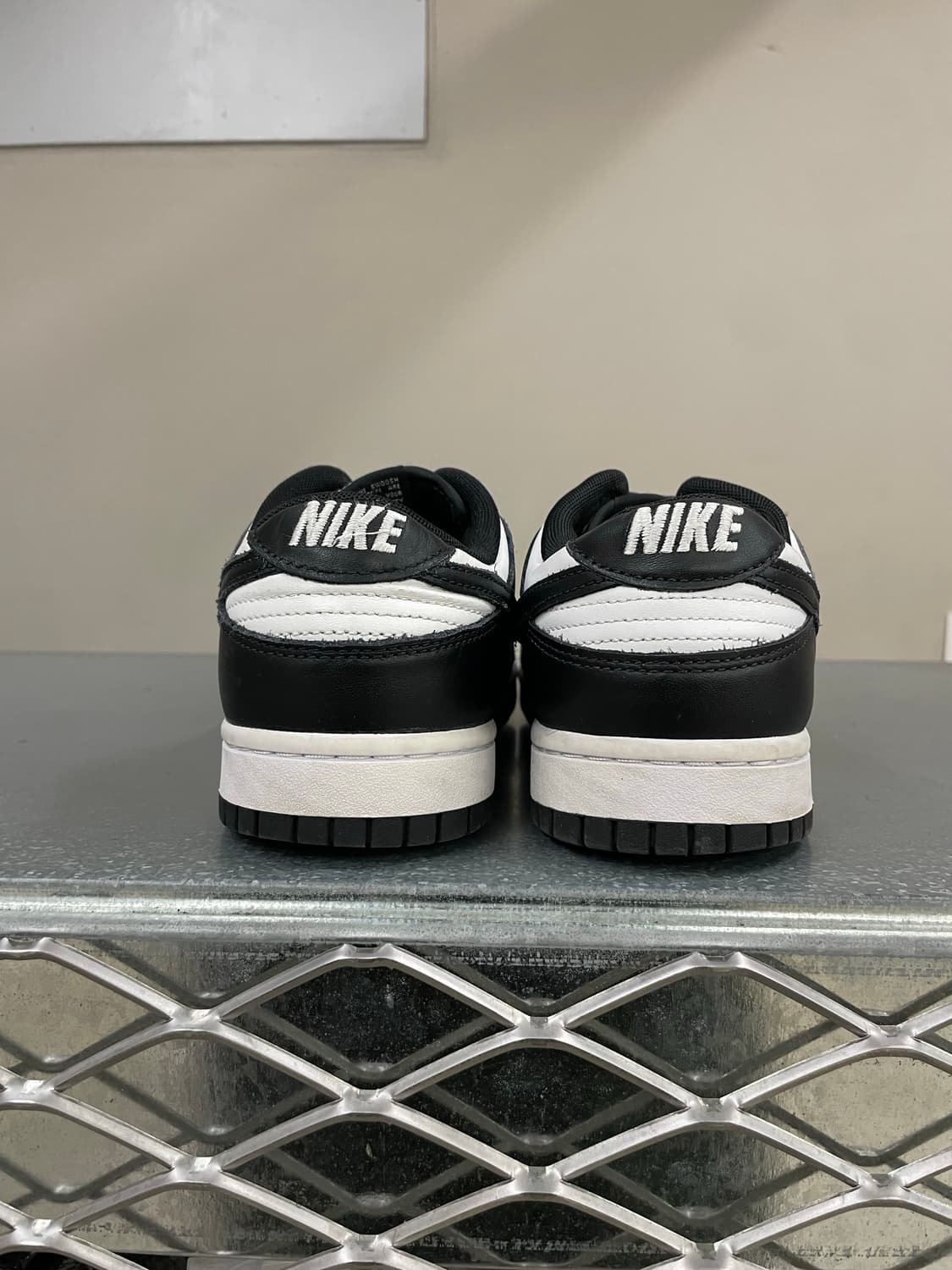 나이키 덩크 로우 레트로 블랙 260 상품이미지3