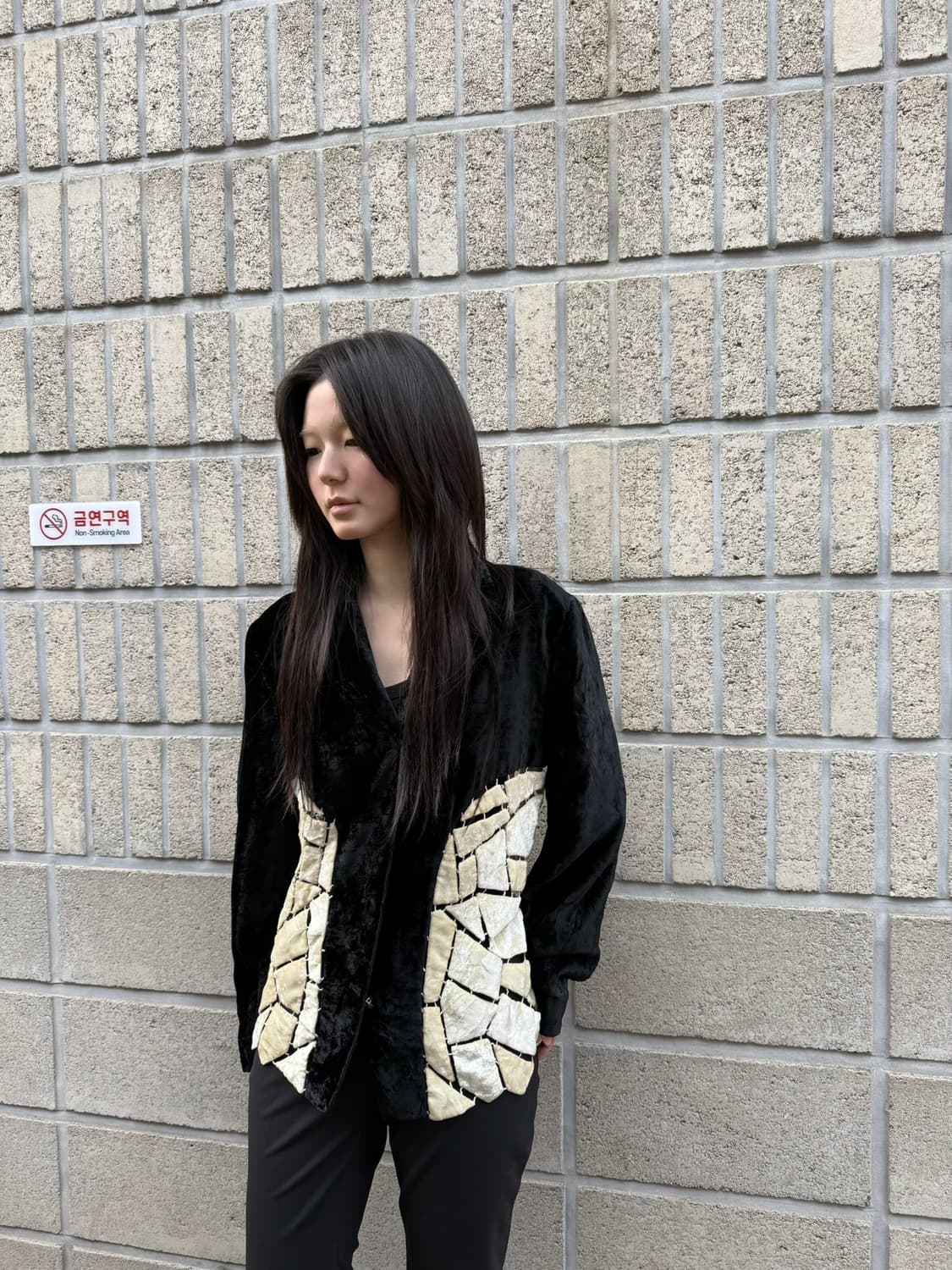 츠모리 치사토 그래픽 디테일 벨벳 블레이저 상품이미지3