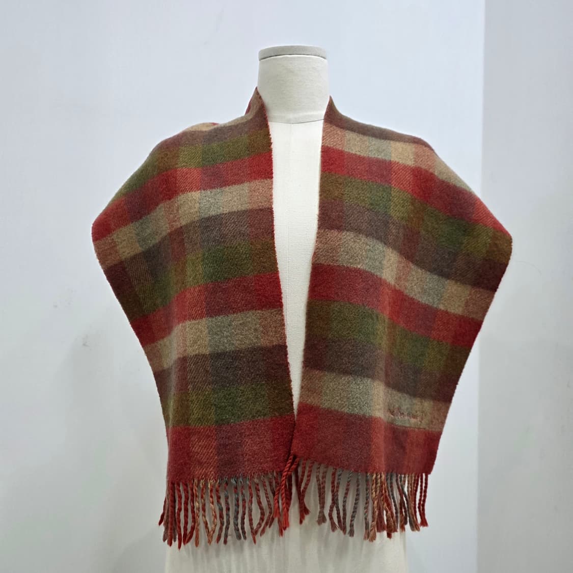 피에르 발망 울100% 양면 체크 머플러 상품이미지2