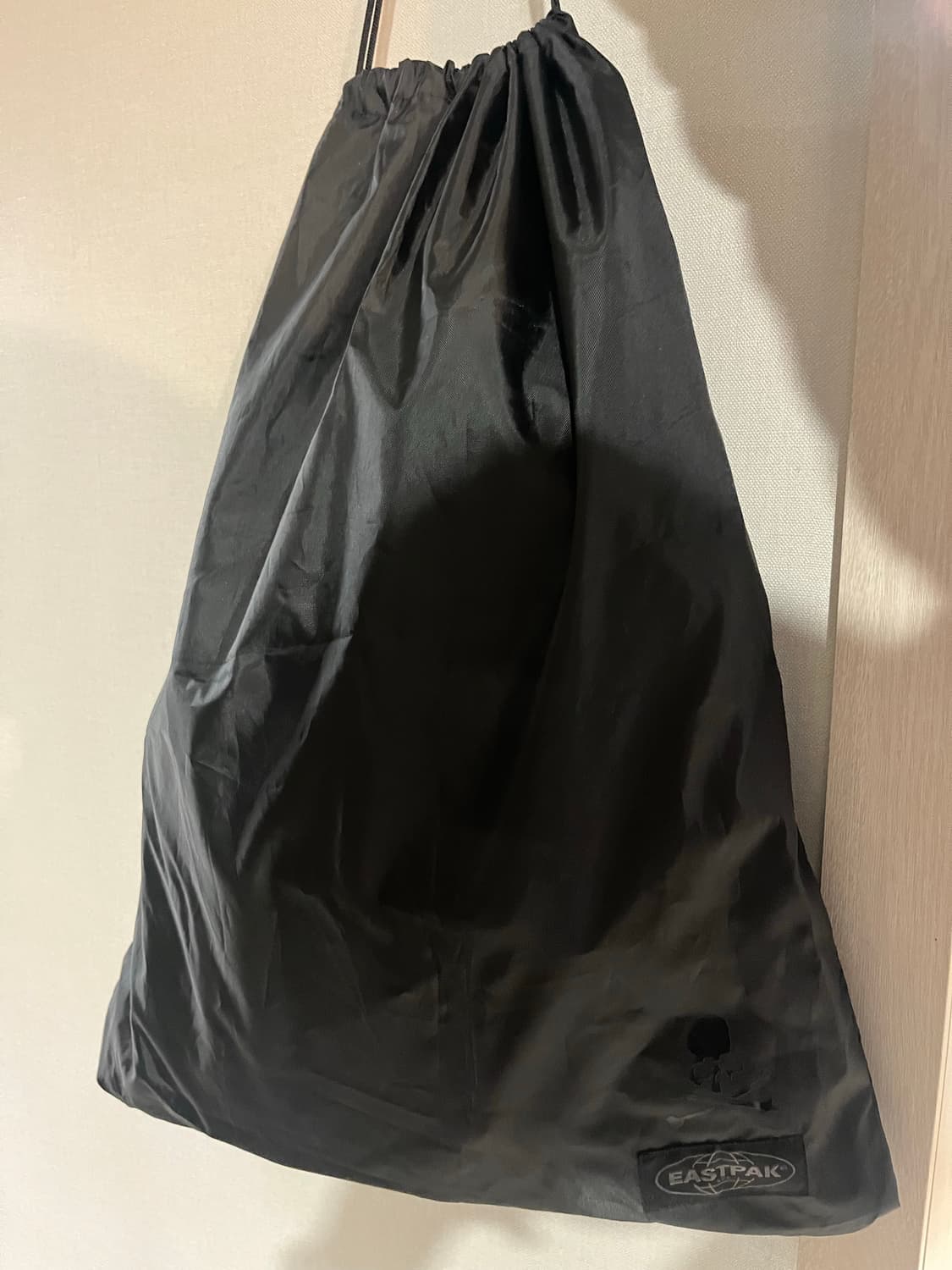 이스트팩x마스터마인드 콜라보 패디드파커 상품이미지2